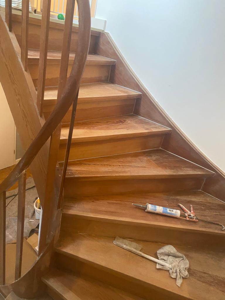 Foto einer Treppe, vorher bild